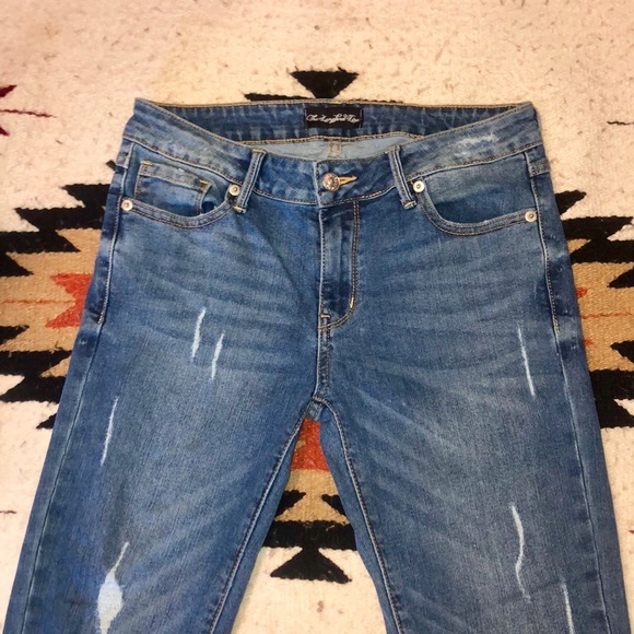 Like New Distressed Boot Cut / Flare Jeans Size 4 - Picture 2 of 6